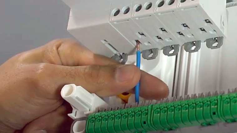 Tableau électrique : choisir les bonnes sections de câbles