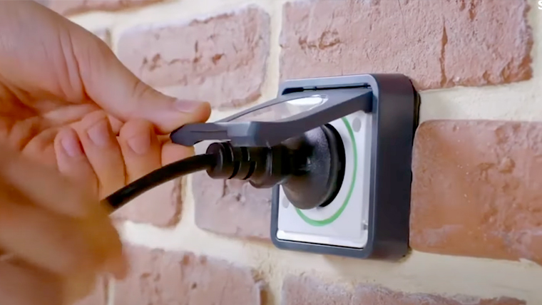 Mureva Styl : appareillages Schneider étanches IP55/IP66