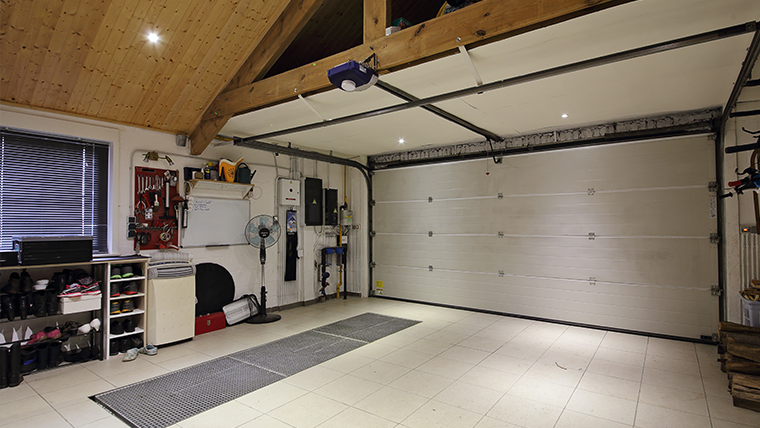 Électricité garage : conseils pro et solutions
